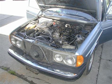 Restoration Article: 1982 300D Engine Physical Exam 